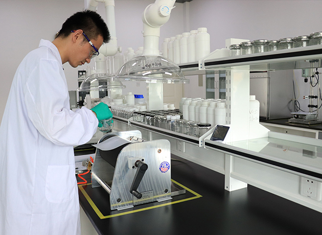 Einbringen von Organosilicium-Modifikationen in wasserbasierte Polyurethane