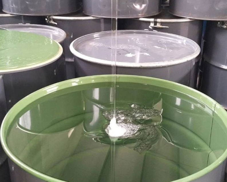 Was ist der zentrale Dreh- und Angelpunkt für die Optimierung des Beschichtungsgewichts? Liegt es am Feststoffgehalt?